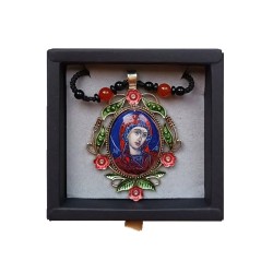 Медальон с ръчно рисувано изображение на Света Богородица