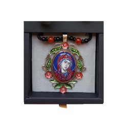 Медальон с ръчно рисувано изображение на Света Богородица
