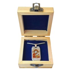 Medallion of the Holy Virgin with angels in wooden box
