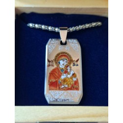 Medallion of the Holy Virgin with angels in wooden box